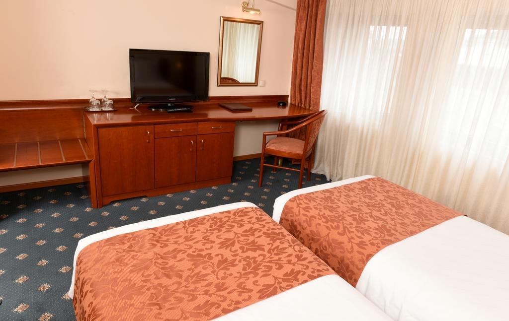 Hotel Glam Skopje Kamer foto