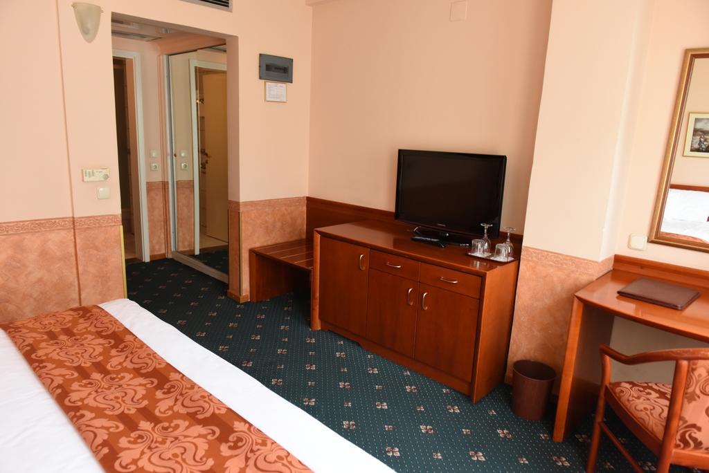 Hotel Glam Skopje Kamer foto